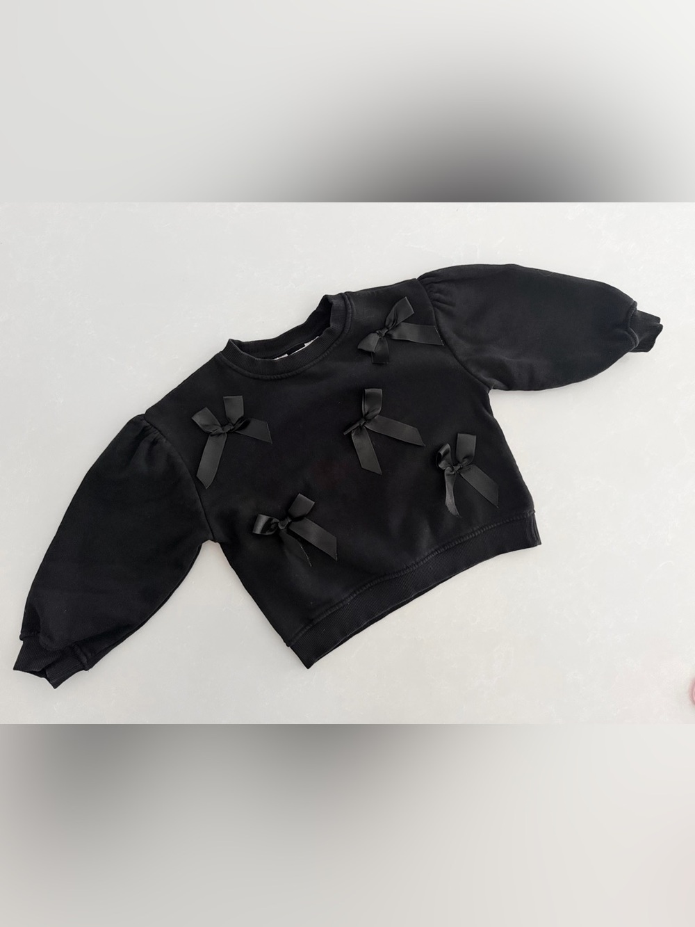 H&M Girls Black Bow Sweatshirt • Size 3T/4T